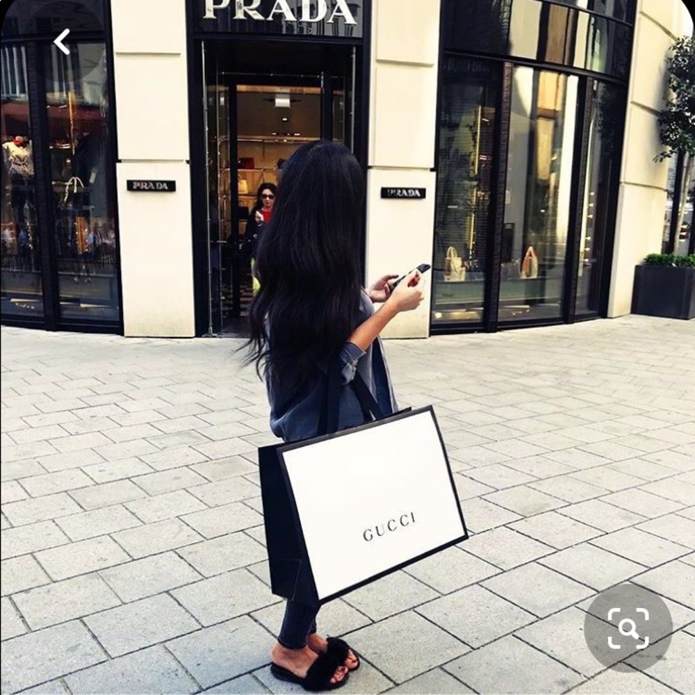 Meet your Posher, Luxe